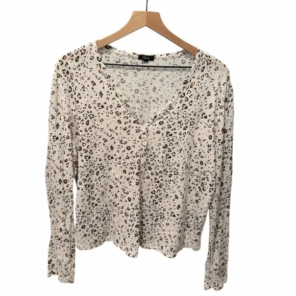 Rails Leopard Print Linen Blend Henley Button Front Long Sleeve Top – Size L - Picture 2 of 9